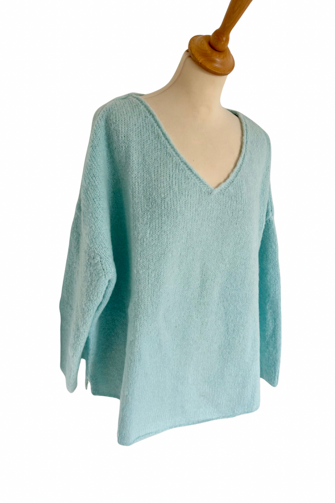 V Neck Soft Knit Sweater Size XS/S - New with Tags