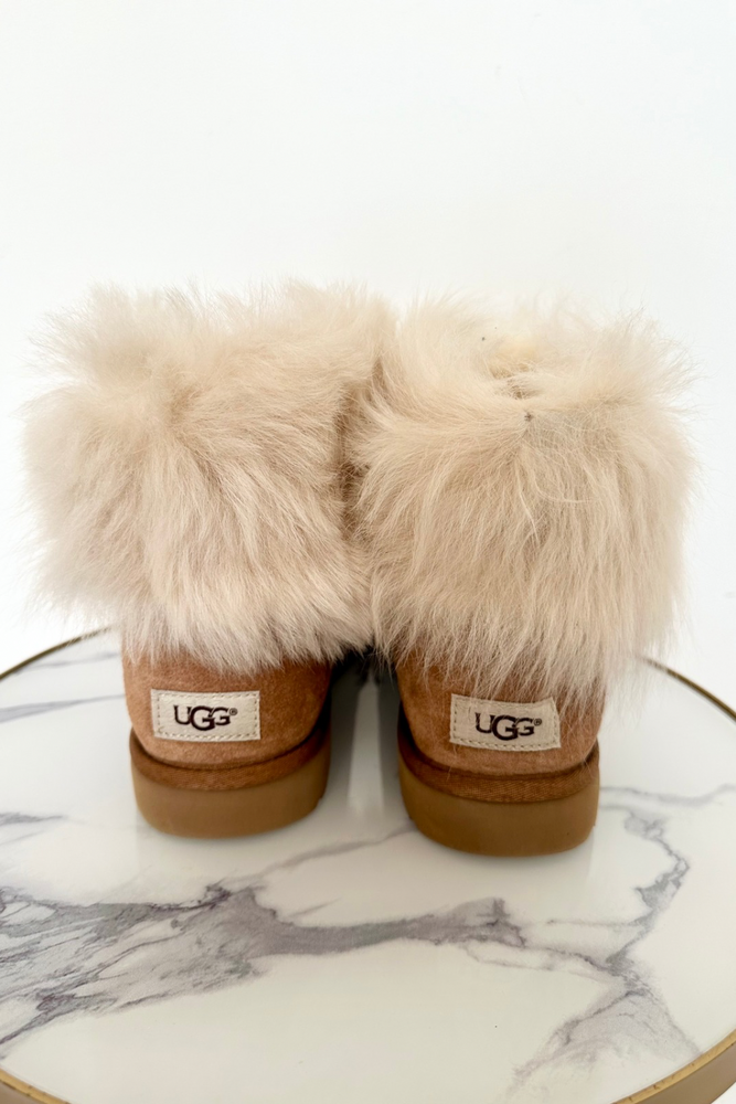 Sheepskin Ugg Boots Size 9 - Unworn