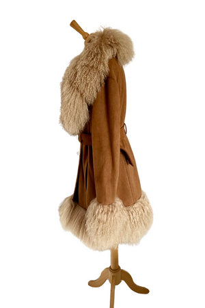 
            
                Load image into Gallery viewer, Faux Suede &amp;amp; Shearling Jacket Size M - BNWT
            
        
