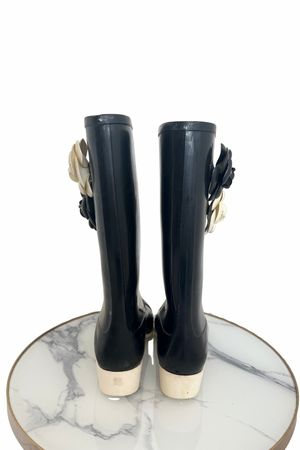 Rubber Wellies with Flowers Size 39 - Preloved
