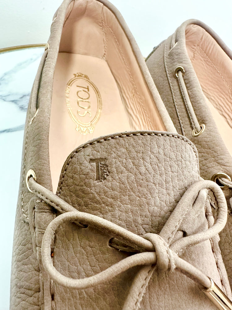 Leather Loafers Size 42 - Preloved