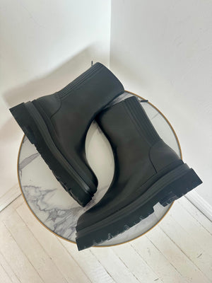Chelsea Ankle Boots Size 40 - New with Box