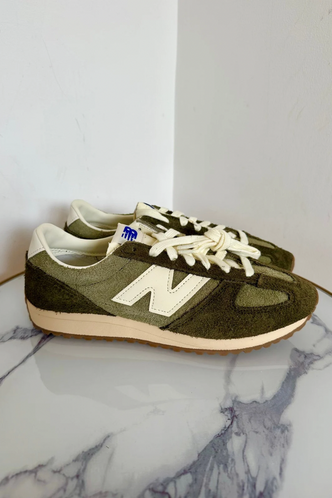 471 Leather Trainers Size UK 6 - New with Box