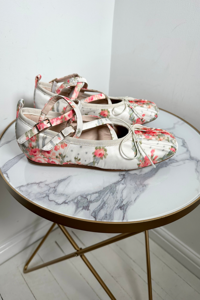 Floral Satin Ballet Flats Size 39 or 40 - BNWT