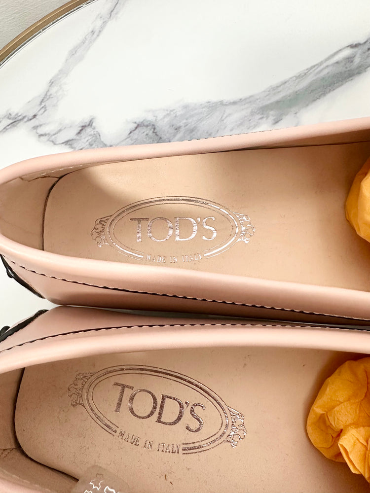 Leather Link Chain Loafers Size 42 - Unworn