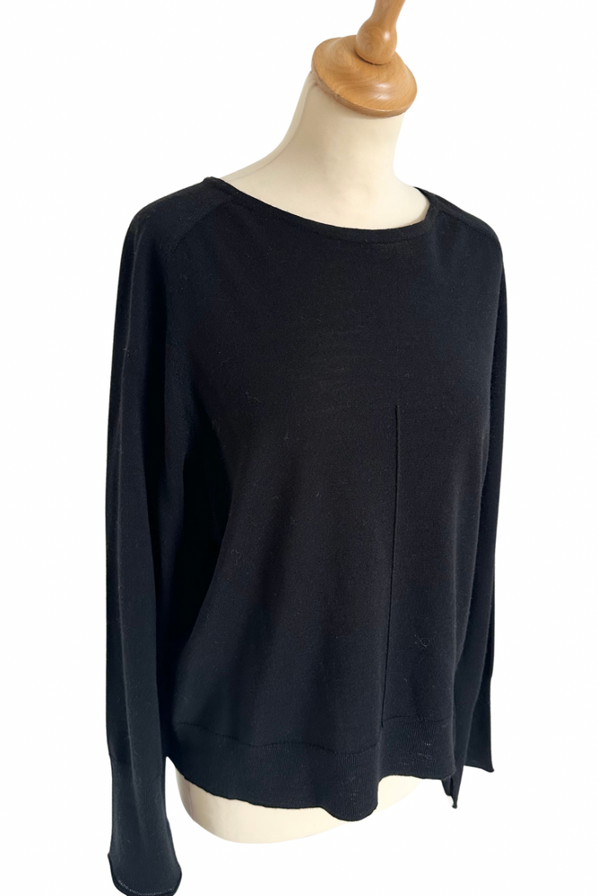 Black Wool Jumper Size L - Preloved