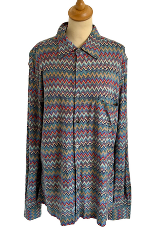 
            
                Load image into Gallery viewer, Chevron Print Shirt Size L - BNWT
            
        