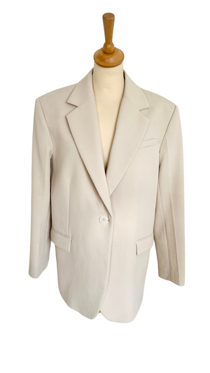 
            
                Load image into Gallery viewer, Cream Crepe Blazer Size UK 10 - Preloved
            
        
