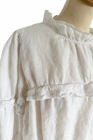 
            
                Load image into Gallery viewer, Frilly Linen Blouse Size 8 - Preloved
            
        