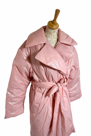 
            
                Load image into Gallery viewer, Oversized Puffer Coat Size S / M - BNWT
            
        