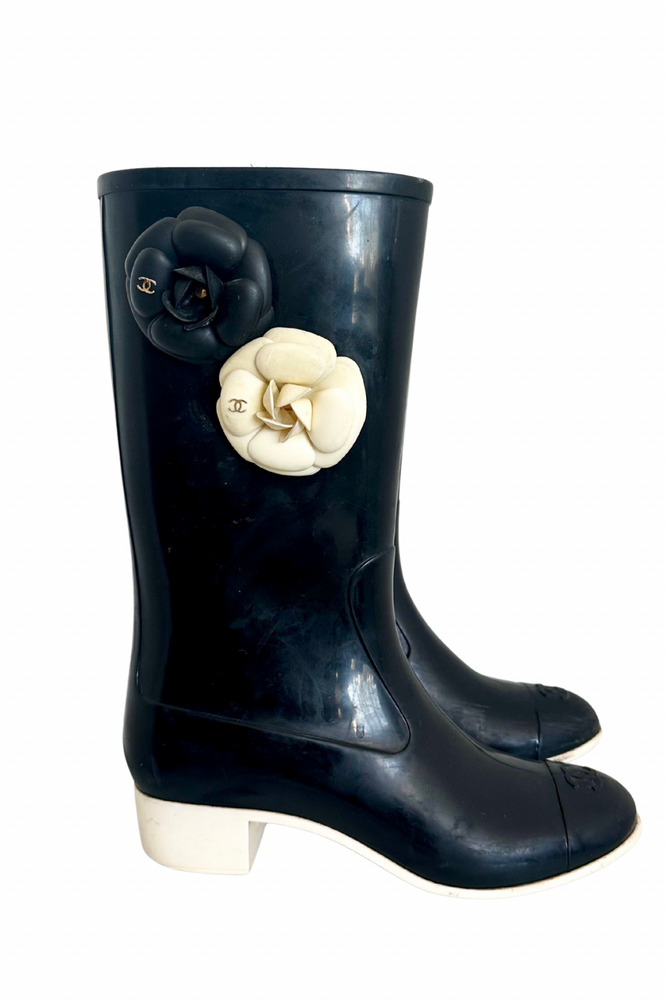 Rubber Wellies with Flowers Size 39 - Preloved