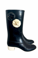 Rubber Wellies with Flowers Size 39 - Preloved