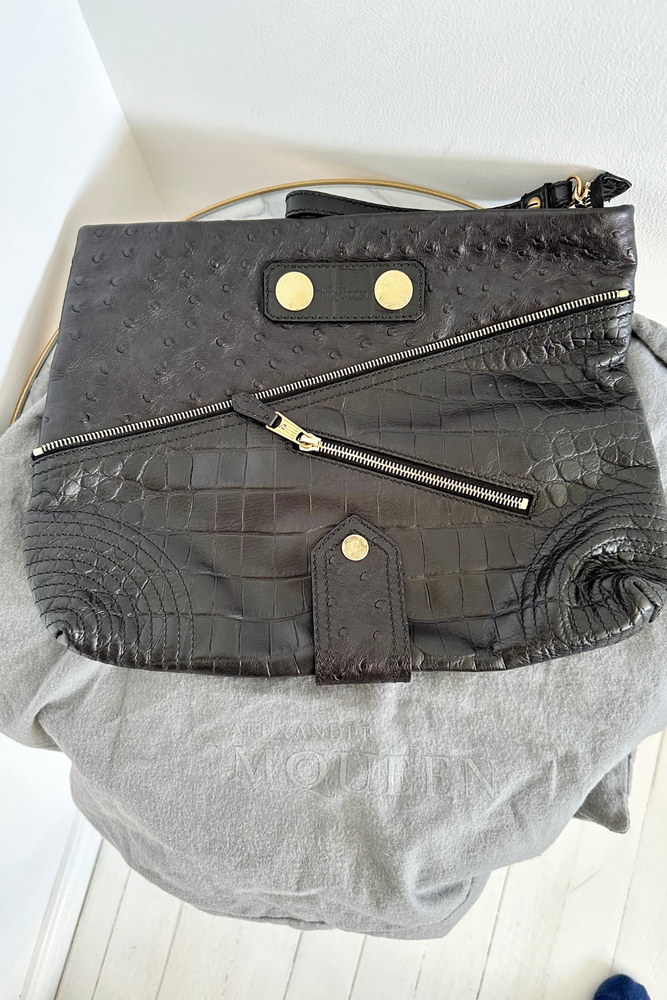 
            
                Load image into Gallery viewer, Large Leather Clutch / Wristlet - Preloved
            
        